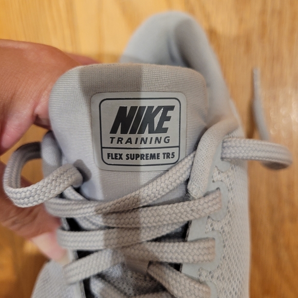 Gray Nike Flex Supreme TR5 trainers size 6 - Picture 3 of 6